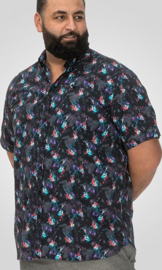 D555 Farnborough Short Sleeve Guitar AOP Shirt With Hidden Button Down Black - Ризи - мъжки ризи големи размери