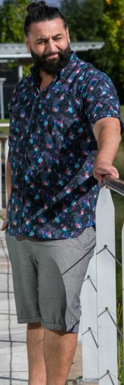 D555 Farnborough Short Sleeve Guitar AOP Shirt With Hidden Button Down Black - Ризи - мъжки ризи големи размери