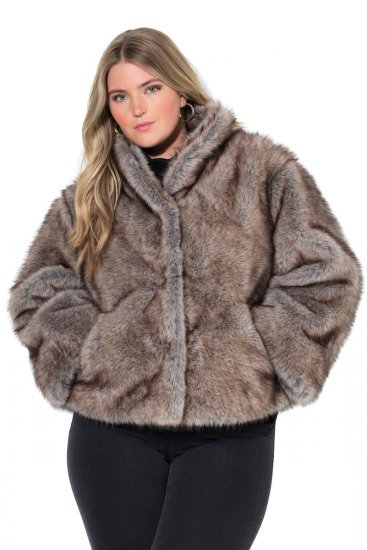 Ulla Popken 854617 Яке от изкуствен косъм Бежово - Якета - Дамски якета голям размер