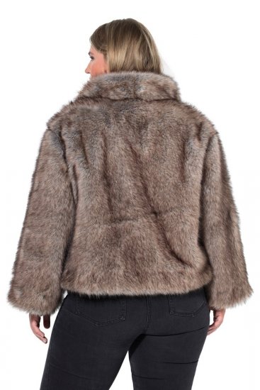 Ulla Popken 854617 Яке от изкуствен косъм Бежово - Якета - Дамски якета голям размер