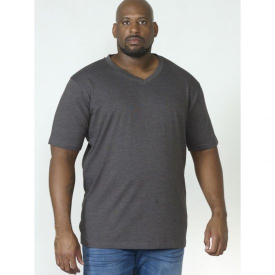 D555 Signature V-neck T-shirt Charcoal - Тениски - мъжки тениски големи размери
