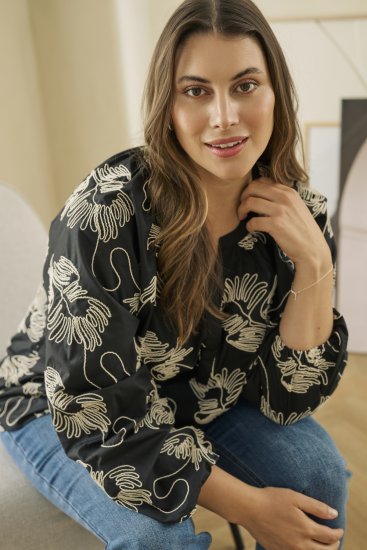 Kaffe Curve Kimmie Blouse Black Chalk Embroidery - Блузи - 