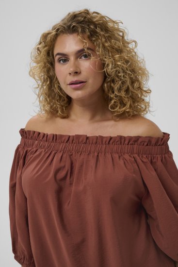Kaffe Curve Neela Off-Shoulder Blouse Henna Brown - Блузи и туники - 