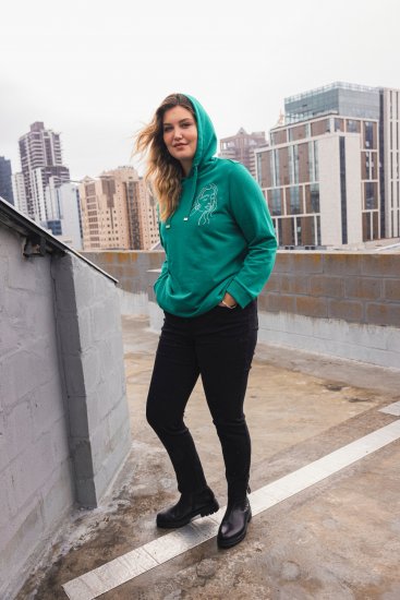 Ulla Popken Face Graphic Long Sleeve Hoodie Emerald Green - Суичъри & cуичъри с качулка - 