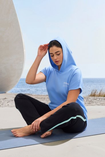 Ulla Popken Quick Drying Short Sleeve Hoodie Light Blue - Суичъри & cуичъри с качулка - 