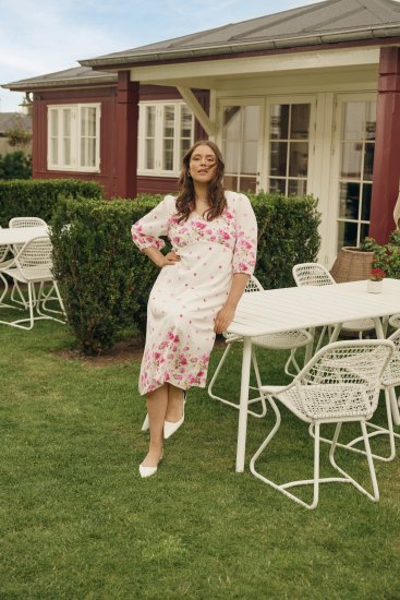 Kaffe Curve Rosa Midi Dress White Rose Border Flower - Рокли - 