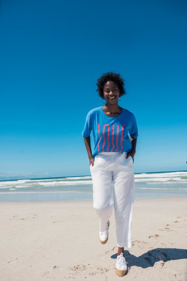 Ulla Popken LOVE Short Sleeve Graphic Tee Sapphire Blue - Печатни тениски за жени - 