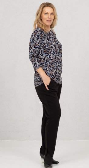 Scandinavian Caramel Tiny Flower Petals Blouse Light Blue - Печатни тениски за жени - 